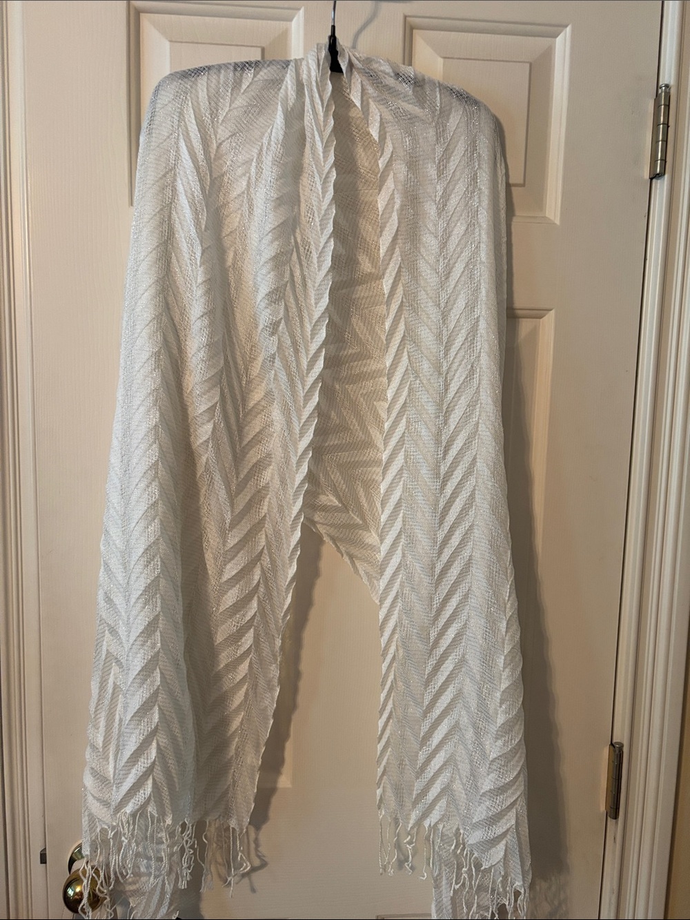 Lightweight White Chevron Fringe Wrap